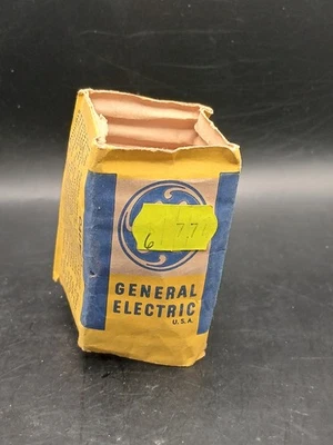 Vintage GE General Electric BNF FG-1119G 115/125V, 75W Bulb Lamp