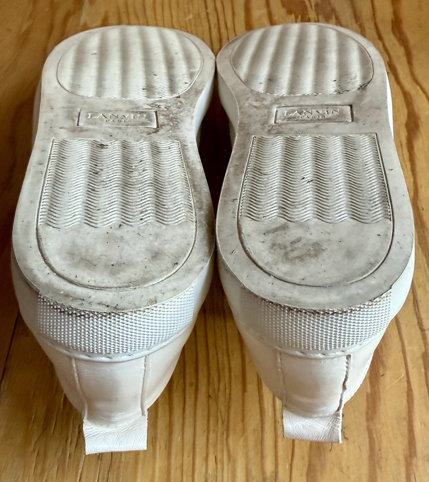 Lanvin Paris Gold Cap Toe Leather Sneakers Women’s Size 41 Cream Designer Shoes image 9
