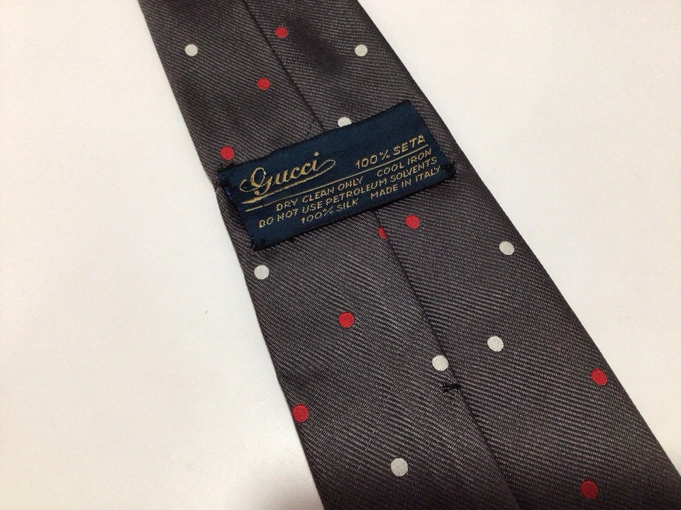 CORBATA DE SEDA “PUNTOS” FIRMADA GUCCI - Hecha en Italia Foto 2 de 4