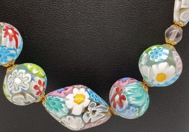 Stunning Fine Millefiori Pastel Lace Murano Venetian Floral Glass Bead Necklace