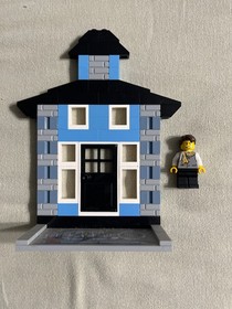 LEGO 21204 FUSION Town Master - Used, Great Condition, w/ Minifig & Instructions