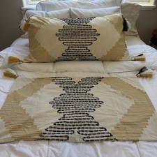 Ink and Ivy Boho Cotton Printed Tassled King Size Pillow Shams Set