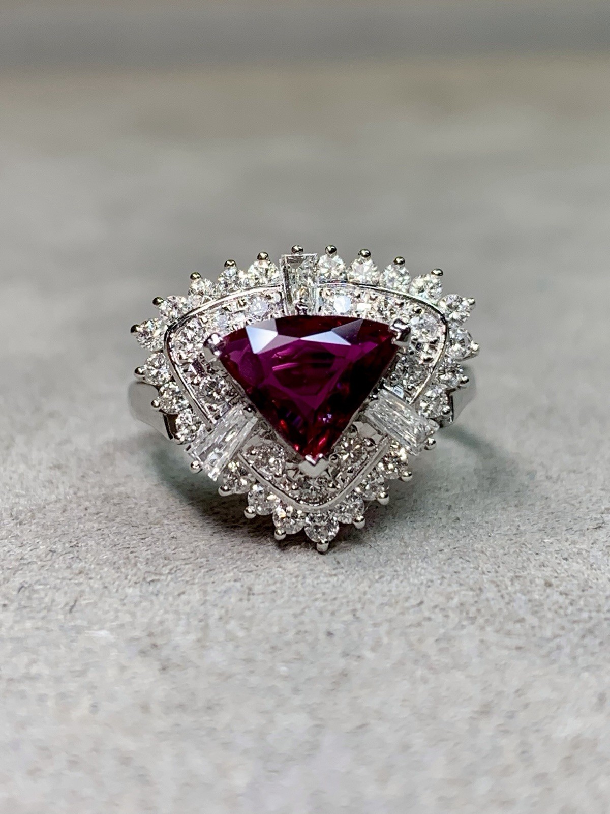 Estate Platium Triangular Ruby Baguette Round Dia… - image 3