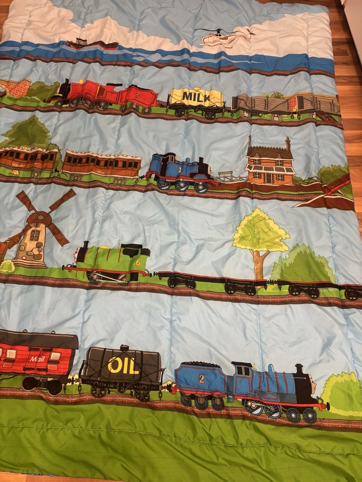 vtg-2013-gullane-thomas-train-friends-twin-comforter-86x-64-percy