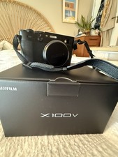 Fujifilm X100v Amazing Condition And Only 100 Shots Taken On It 