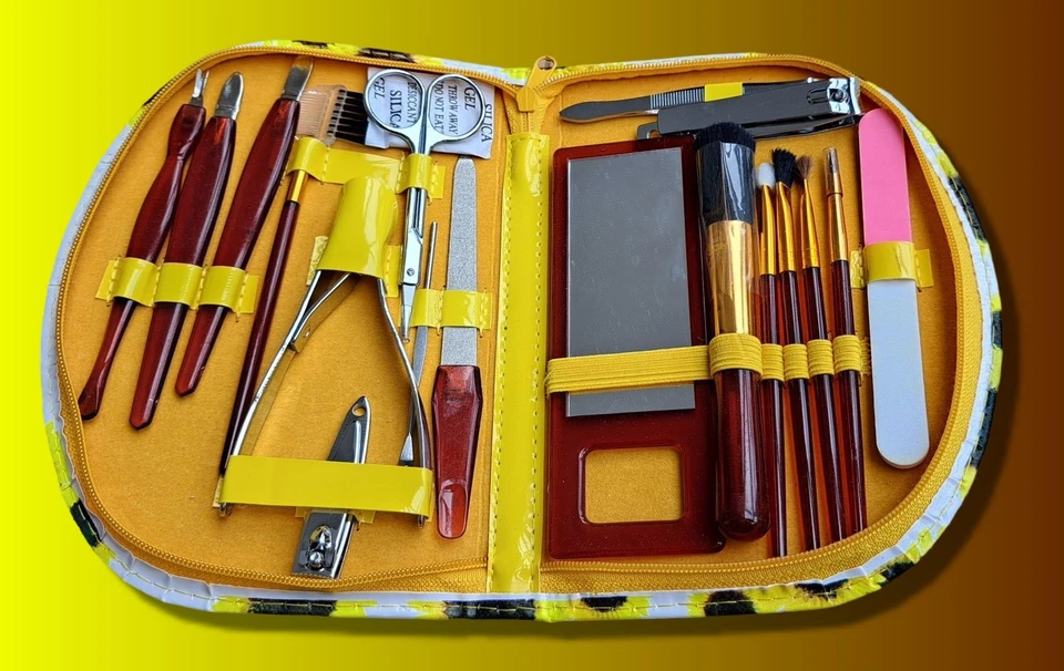 Maniküre und Make-up Set ❀ im Sonnenblumen Etui ❀ Reisekollektion 19-teilig ❀OVP - Bild 3 von 4