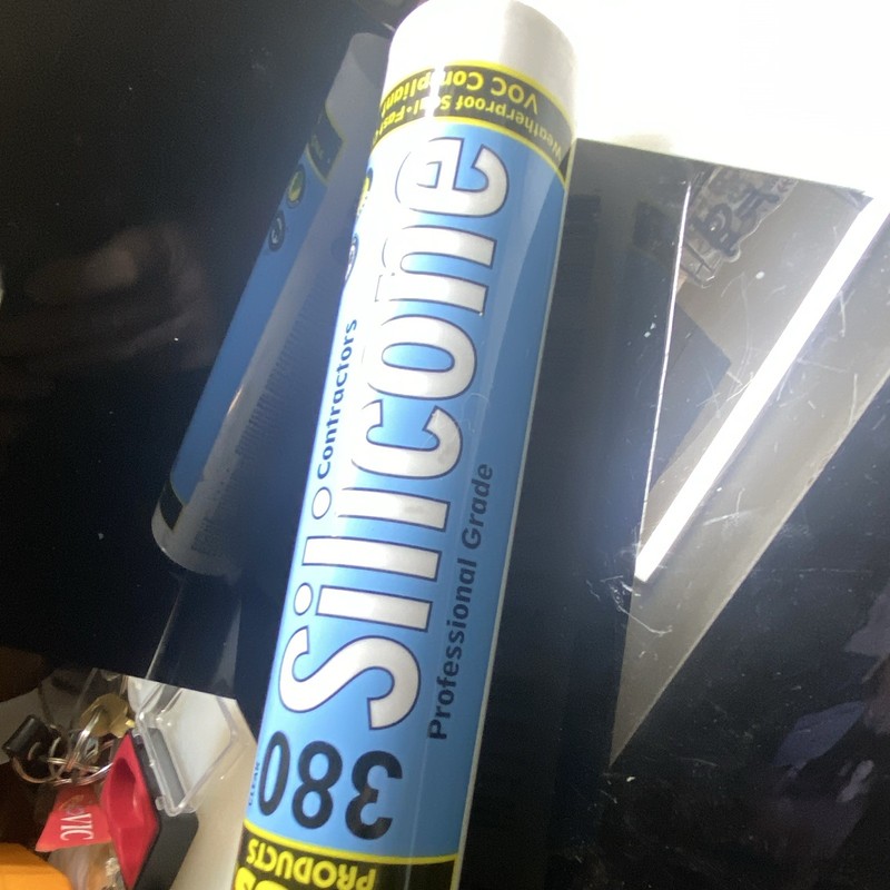 BOSS Products 380 Clear Silicone Caulk Sealant Cartridge new