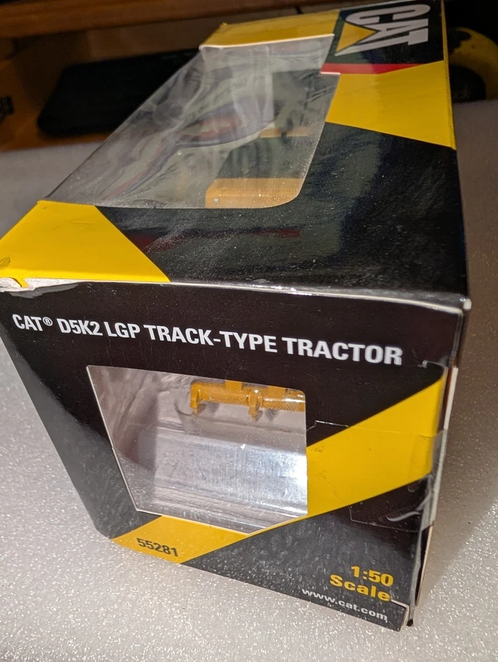 NORSCOT #55281 1:50 Scale CATERPILLAR CAT D5K2 LGP Track-Type Tractor NIB - Image 4 of 4