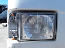 Feu avant (phare) Peugeot 204