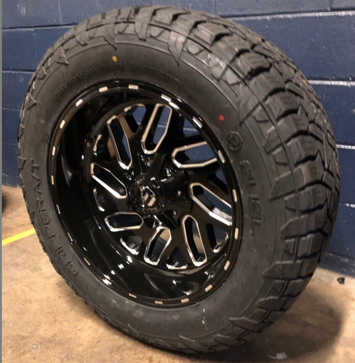 4 20x10 Fuel D581 Triton Black Wheels Rims 33