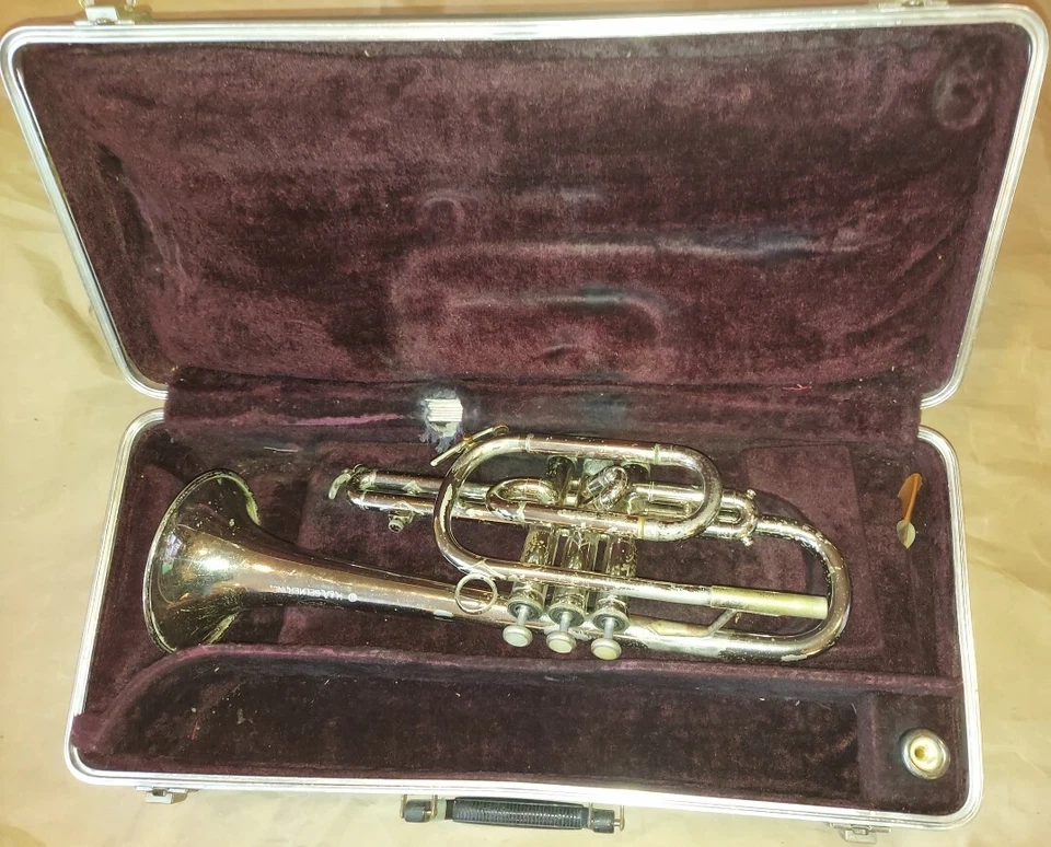 Selmer Signet Cornet,美国,比赛状况良好,身体状况良好 — 第 3/4 张图片