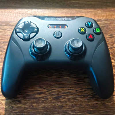 SteelSeries Stratus XL Wireless Gamepad Controller for iPhone/iPad/iPod Black