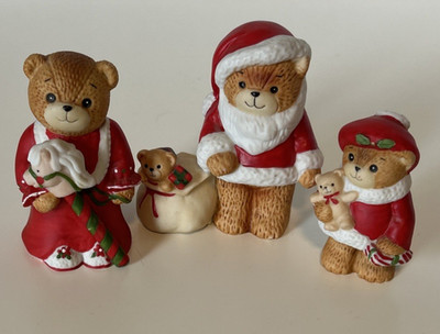 Vintage Lucy & Me 1980's - 3 Piece Bear Family Christmas Morning Enesco
