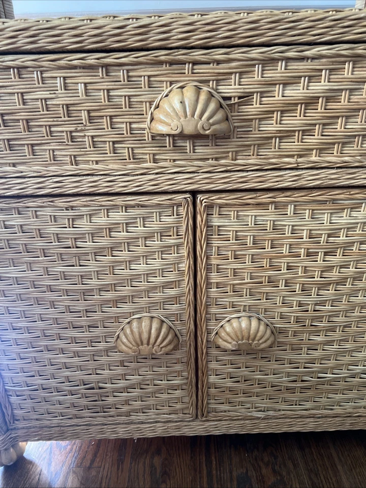 Винтажный прибрежный тканый ротанговый приставной столик с ящиком для хранения и полкой натуральный - Изображение 3 из 4