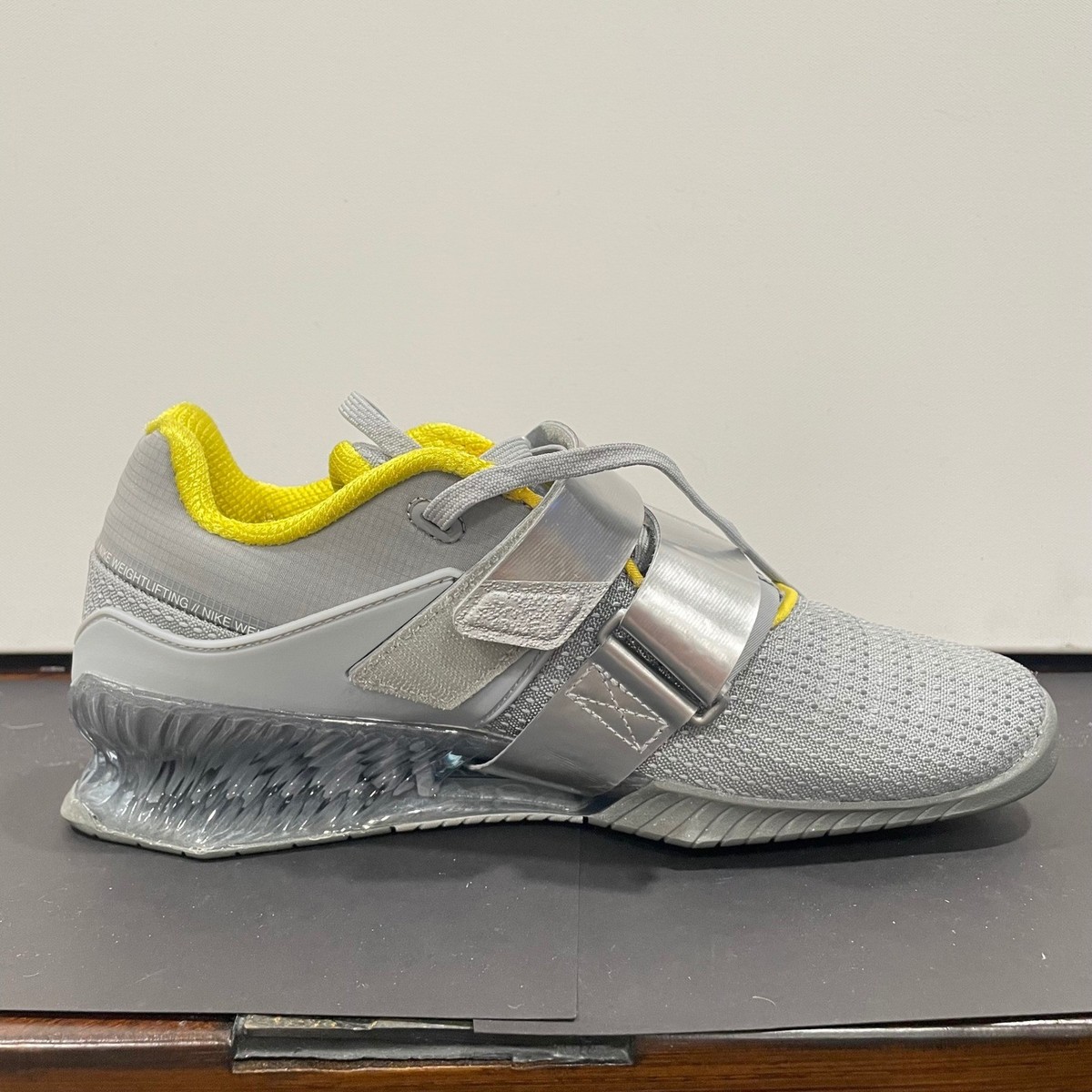 Mens Size 10 Nike Weightlifting Shoes Romaleos 4 Athletic Gray Yellow CD3463-002 Nike Romaleos 4 Mens Weightlifting Shoes Grey Yellow CD3463  main image 4