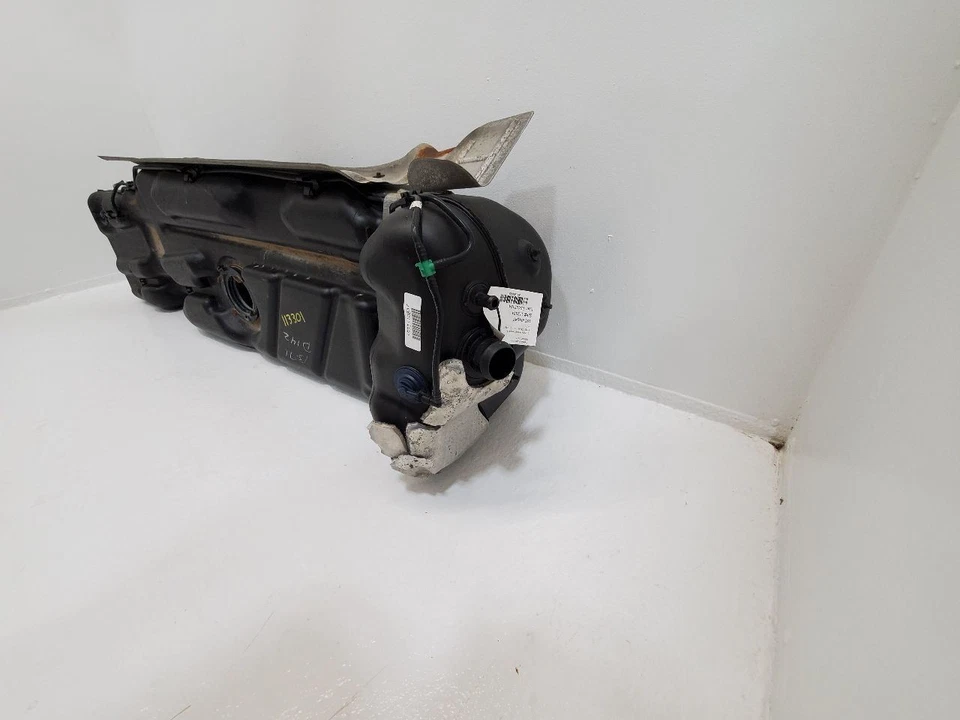 2000-2001 CHEVROLET SUBURBAN 1500 Fuel Tank 32.5 Gallon 15759645 - Image 4 of 4