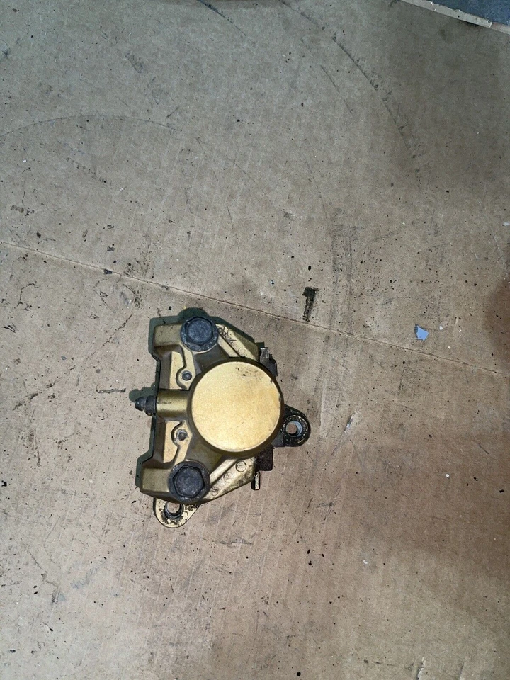 Pinza de freno trasera Yamaha FZ-600 86-88 OEM Foto 2 de 4