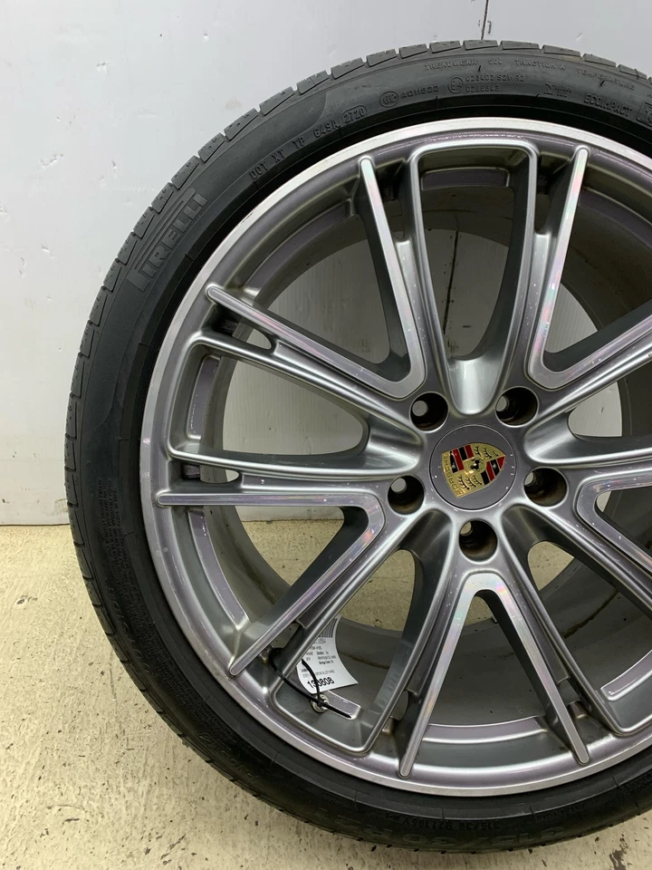 Rueda de aleación Porsche Panamera 21X11,5 2017-2023 con Pirelli Cinturato P7 315/30R21 Foto 4 de 4