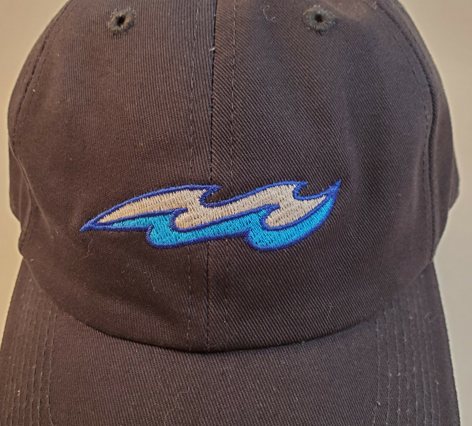 Fersten Worldwide - Bluewater, Waves Embroidered … - image 2