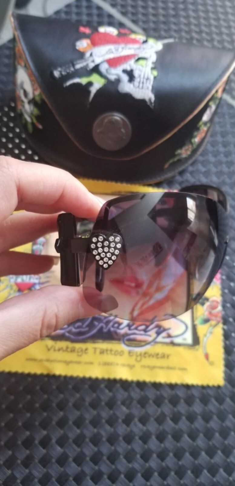 Ed Hardy Y2k Womans Vintage Swarovski Crystal Skull Cross Sunglasses image 2