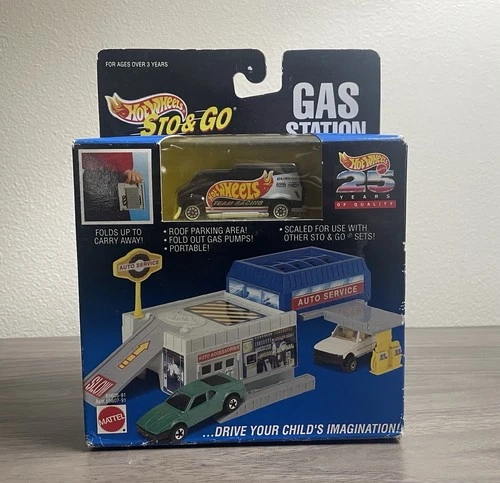 Hot Wheels 1995 Sto Go Gas Station Playset Vintage Ford Fairmont Diecast