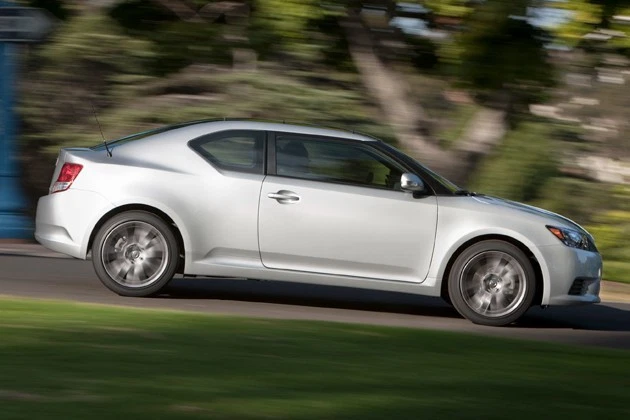 Toyota Scion Genuine tC 2005-2010 Parking Brake Plate Left Right Pair OEM - Image 3 of 4