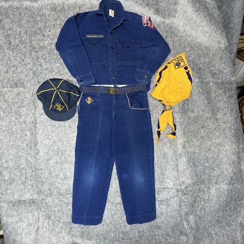 Vintage Cub Scout Uniform - Late 60’s - Complete Set- (16) - Picture 1 of 11
