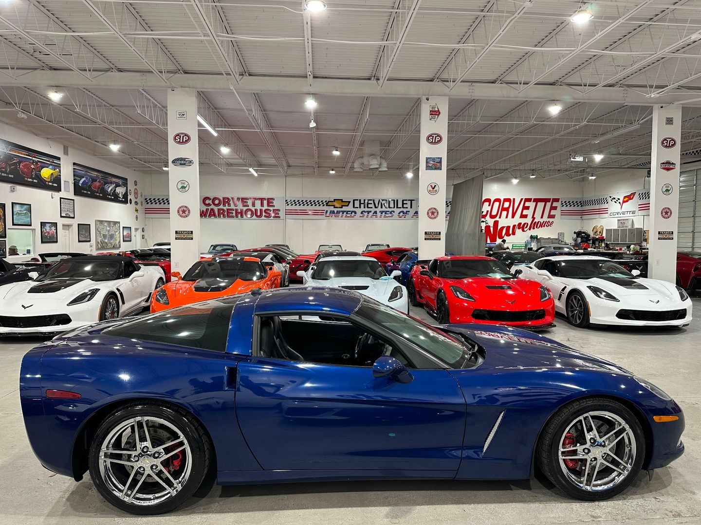 2005 [19U] LeMans Blue Metallic Chevrolet Corvette   | C6 Corvette Photo 7