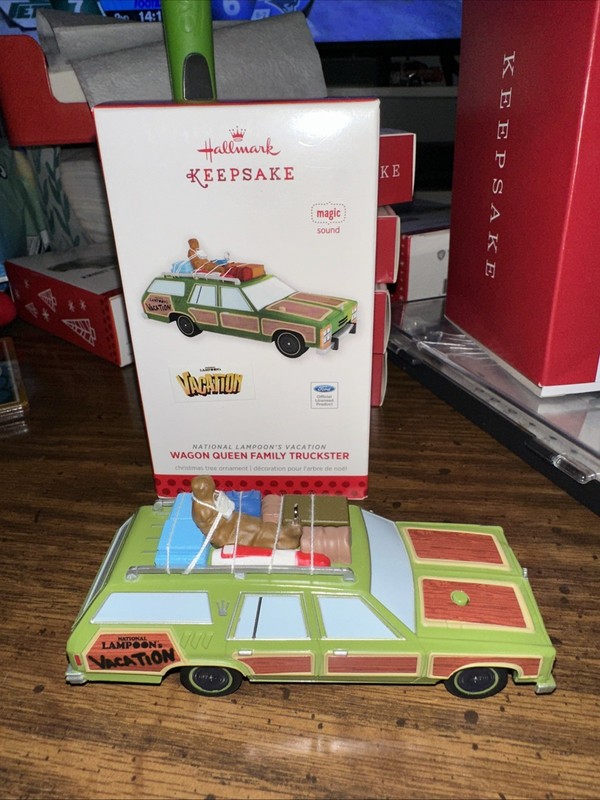 2013 Hallmark National Lampoon’s Vacation Wagon Queen Family Truckster Ornament