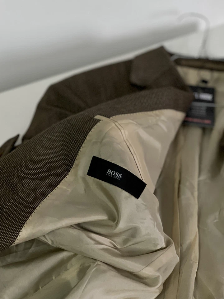 Hugo Boss Wool Men`s Blazer / size 102 / 42R (L-XL) - Image 4 of 4