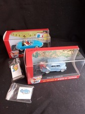 Spirou - lot 2 Voitures Editions Atlas - Renault 4CV + Turbot Rhino 1 + 2 pins 