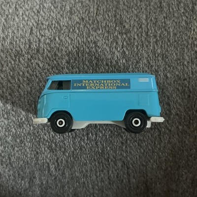 Matchbox Volkswagen International Express Delivery Van Blue 2018