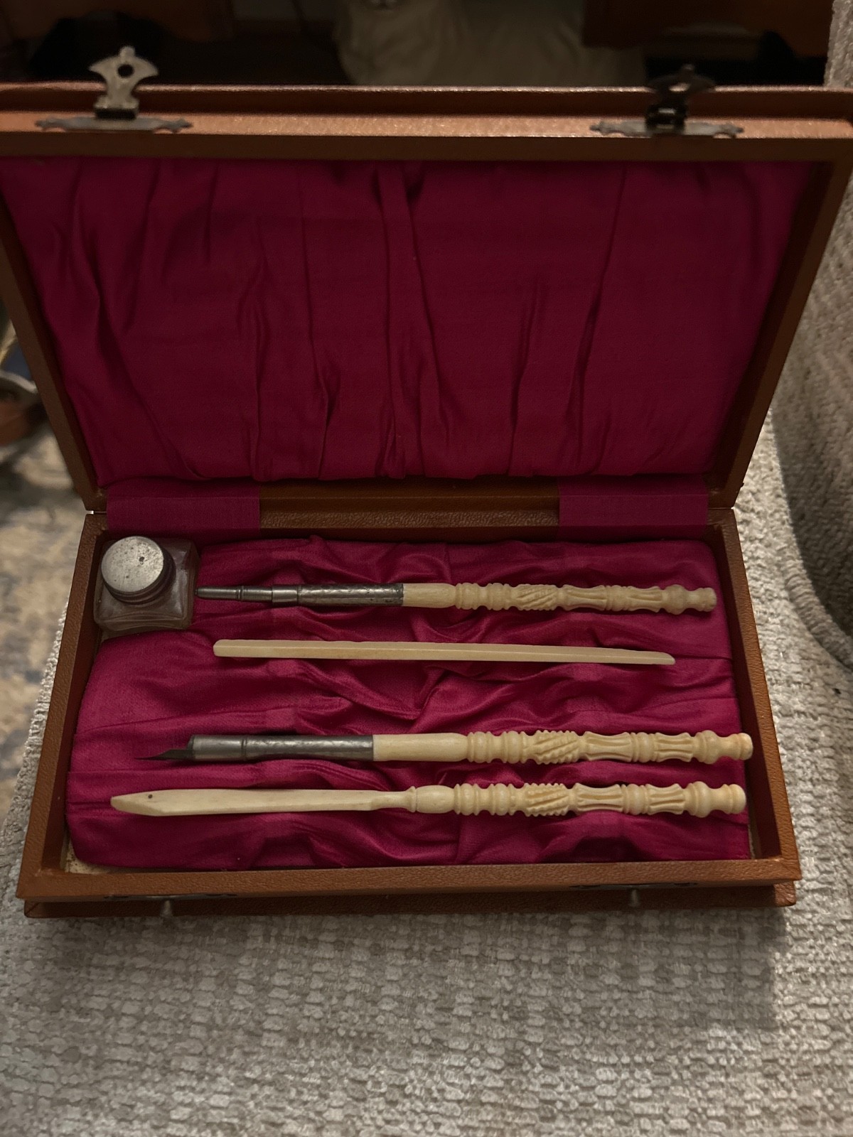 Vintage-1800's-pen & ink set