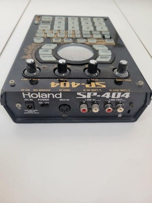 Roland SP-404 Portable Linear Wave Sampler Special Black