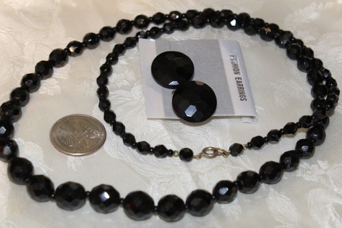 VTG  BLACK FACETED GLASS BEAD NECKLACE PLUS FACETED BLACK GLASS CLIP EARRINGS