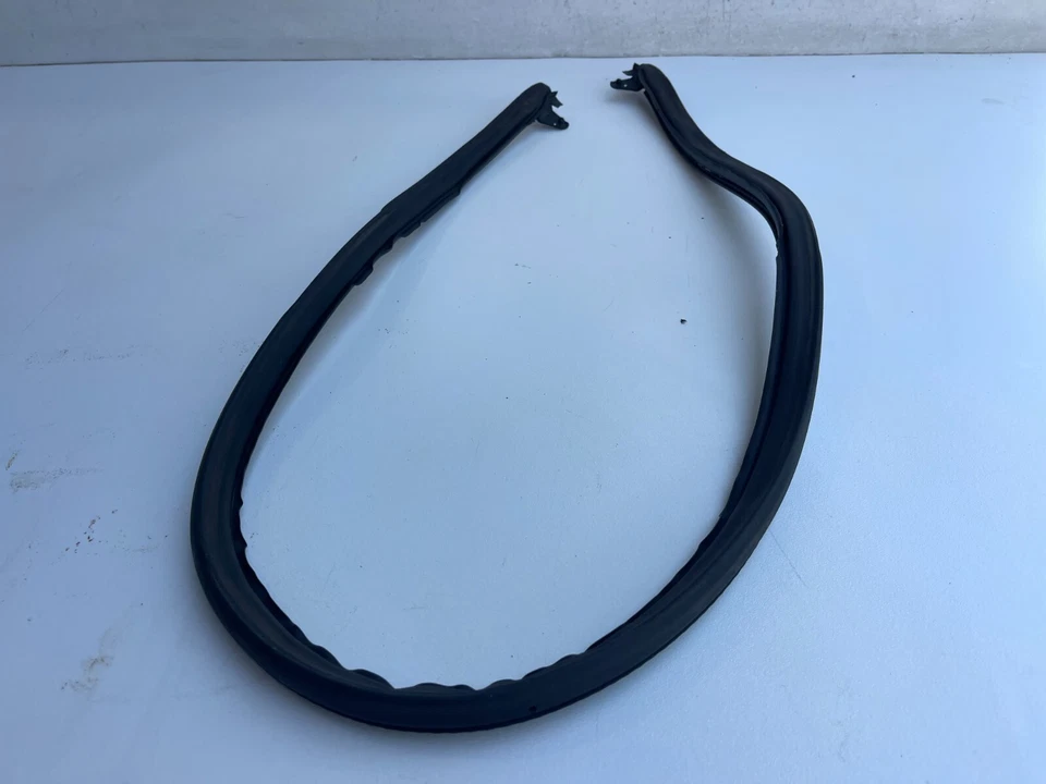 2006-2009 PONTIAC SOLSTICE ROOF WINDSHIELD SEAL RUBBER WEATHER STRIP OEM 06 07 - Image 2 of 4