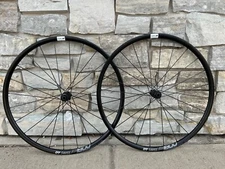 DT Swiss P1800 700c Center Lock Disc Brake Thru Axle Wheelset