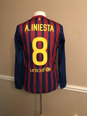 FC Barcelona A. Iniesta 8番 シャツ ユニフォーム Andres Iniesta Signed Barcelona Shirt - 2021-22, Number 8