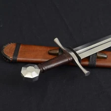 12th Century Holy Land Crusading Knight’s Sword – Stage Combat Version Deepeeka.