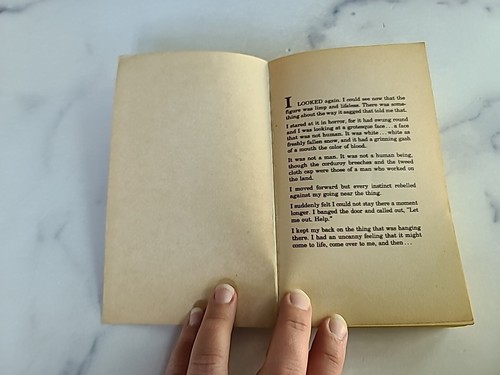 The Mask Of The Enchantress By Victoria Holt Paperback - Picture 2 of 10