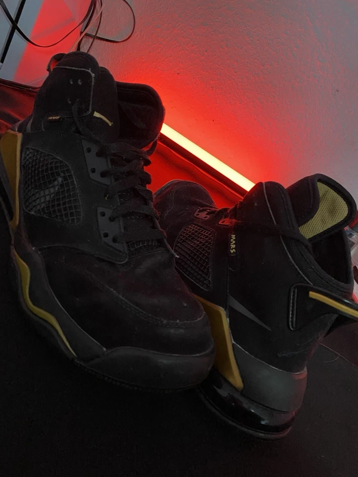 Jordan Mars Gold, Foto 1 von 5