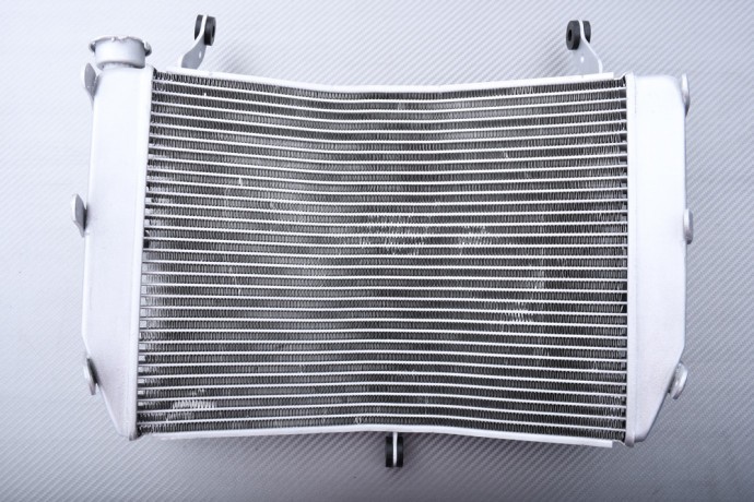 Radiateur de refroidissement moto Suzuki GSXS 1000F haute dissipation thermique