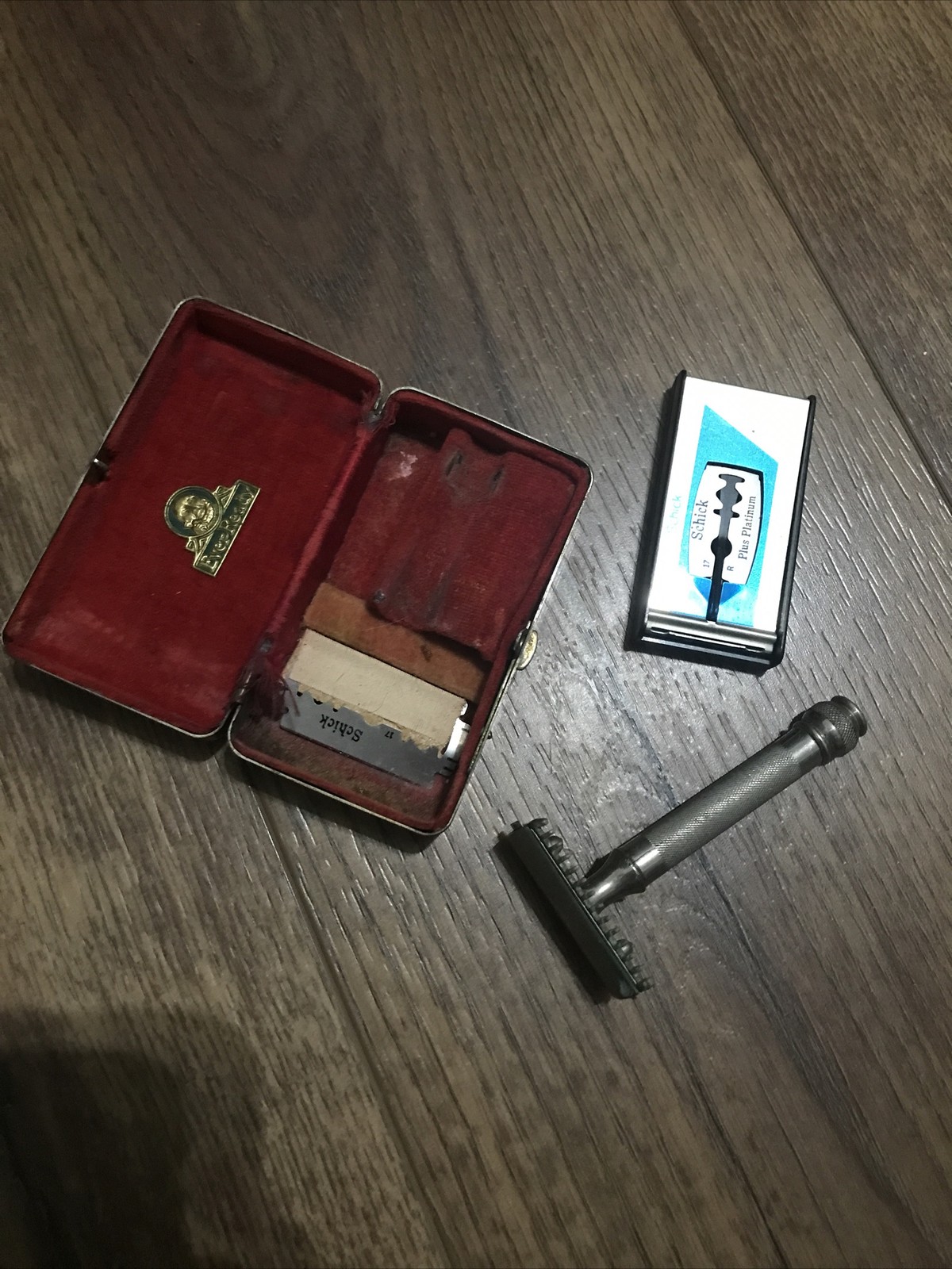 Picture 1 of 10