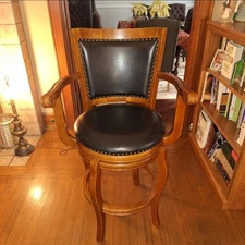 Boraam Cherry Wood Jones Bar Height Swivel Bar Stool Set of 4