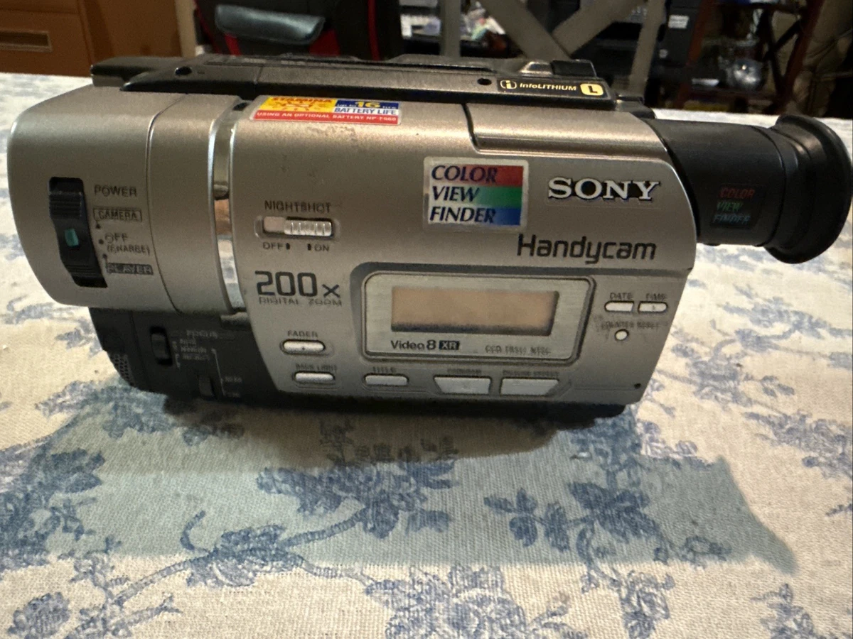 SONY HANDYCAM Video8 CCD-TR280 ⑤ Preços baixos em Filmadoras de Vídeo 8 Sony Handycam 200x Zoom