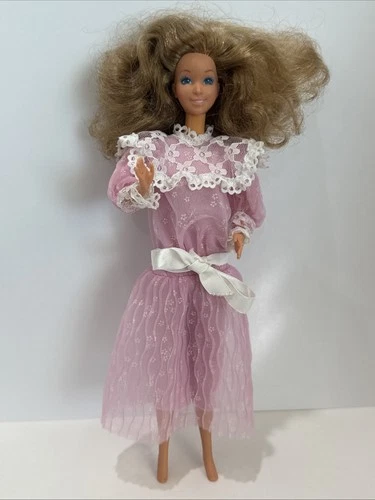 Vintage 1984 Mattel Heart Family Mom Barbie Doll Pink Lace Dress No Shoes