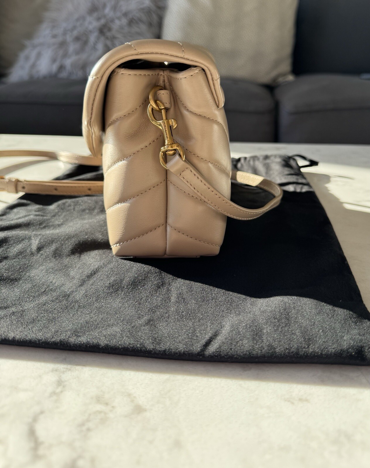 Borsa a mano Saint Laurent giocattolo Mini Loulou in pelle matelassé