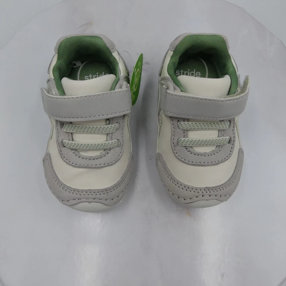Stride Rite 鞋 婴儿 男孩 3W 灰色 白色 运动鞋 — 第 4/4 张图片