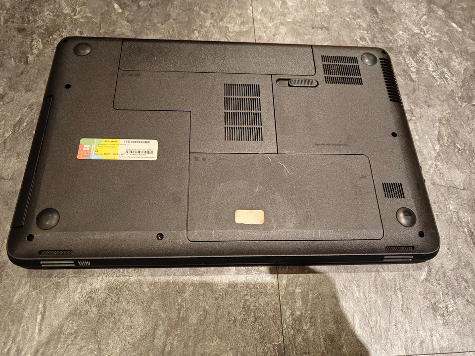 Compaq CQ58 15.6" Laptop | AMD E1-1200 | 8GB RAM | 240GB HDD | Windows 10 | HDMI - Image 2 of 4