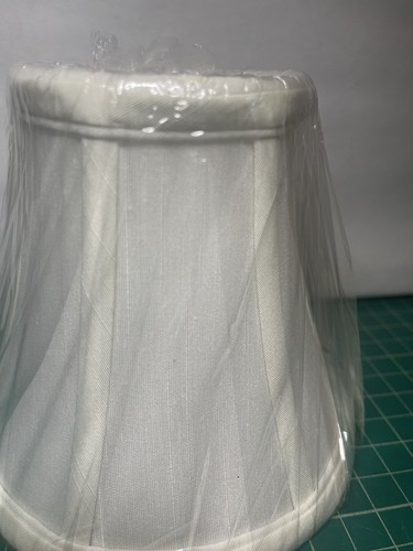 6 New Chandelier Mini Lamp Shades Clip On Bell Softback in Cream 5" x 3" x 4.25" - Picture 2 of 5